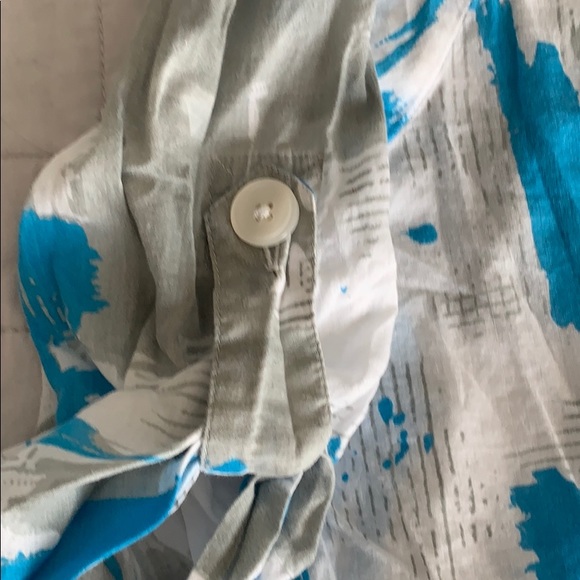 3 for $10🎁 Women’s Madison dress shirt size M - Picture 6 of 6